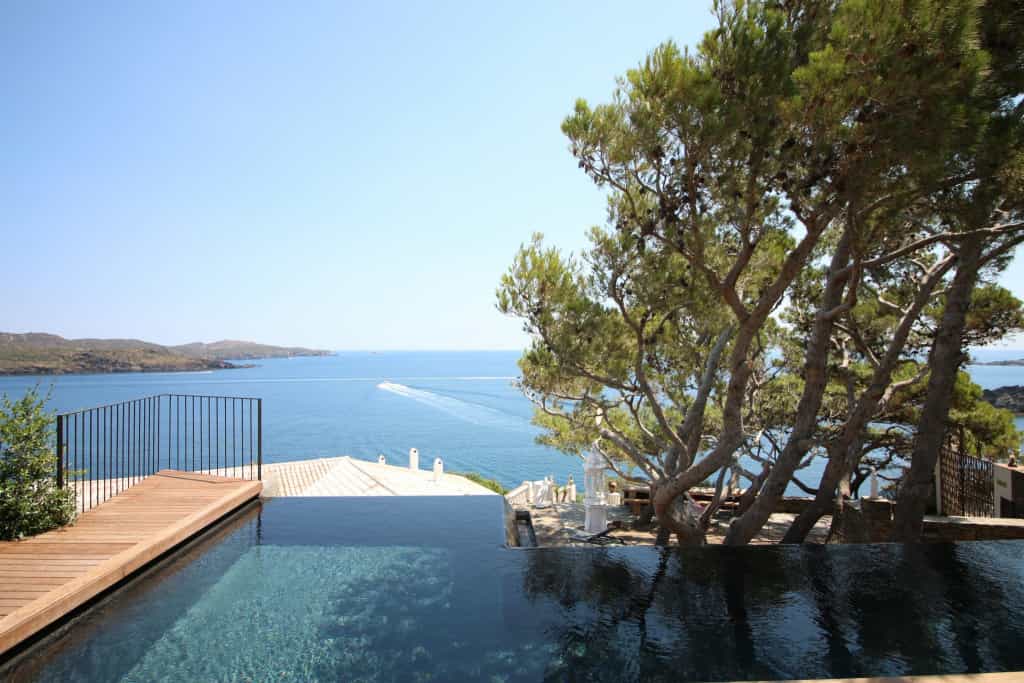 Exceptional property in Cadaqués on the Costa Brava, with swimming pool overlooking the Mediterranean`